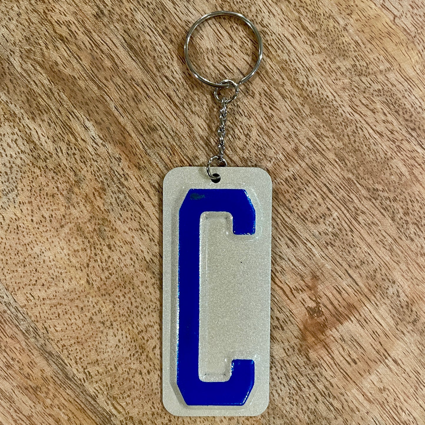 Personalized License Plate Letter Keychain – Transportation Birthday Party Favor – Car & Truck Theme – Custom Initial Gift for Kids